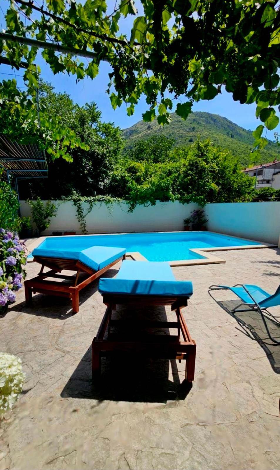 Lovely House With Swimming Pool Mostar Extérieur photo